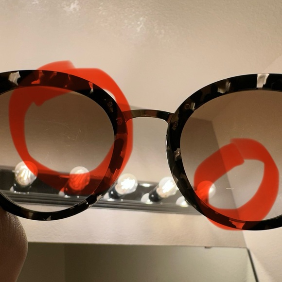 Dolce and Gabbana Sunglasses - Picture 5 of 5